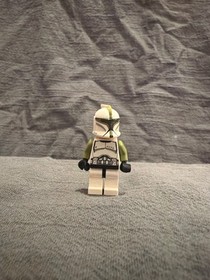 lego star wars clone trooper sergeant (Phase 1) (Scowl)