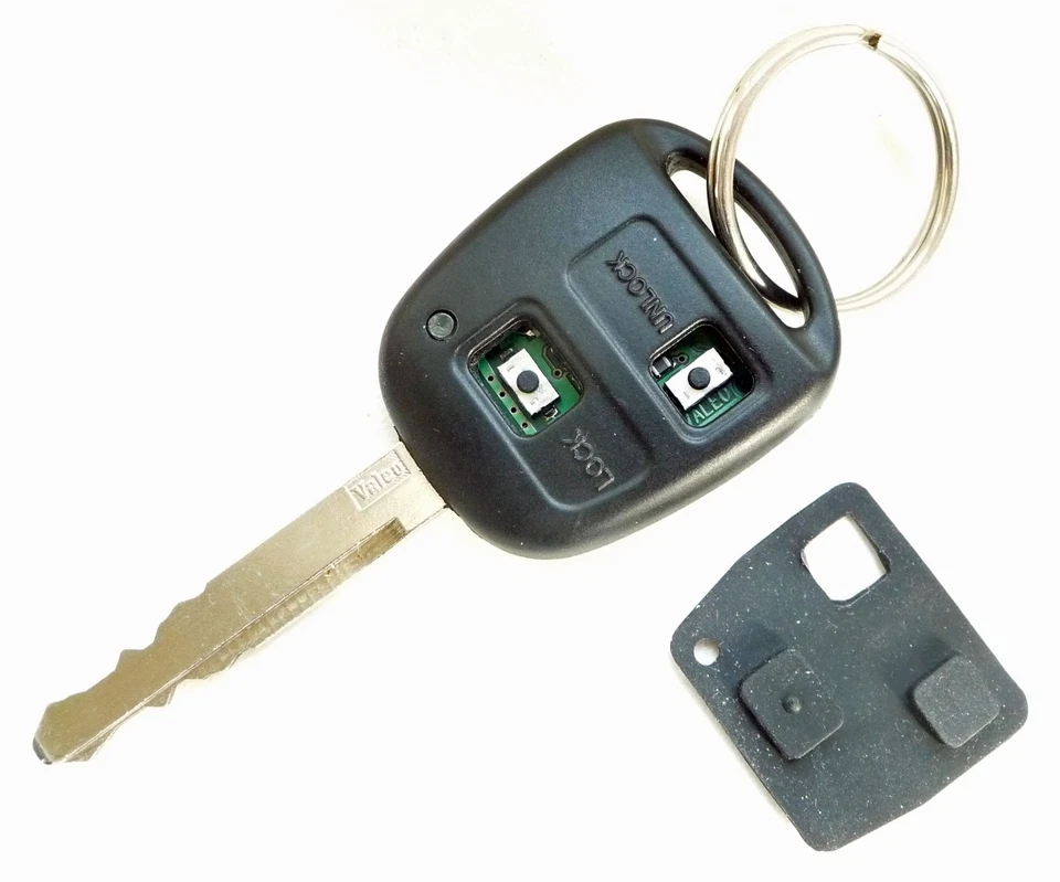 TOYOTA Schlüssel Tastenfeld Gummimatte Ersatz passend nur für 2-Tastenschlüssel - Bild 1 von 4