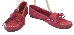 Minnetonka rosa Mokassins Schuhe 8,5 M Wildleder Slipper harte Sohle Spitze zum Binden Fahren - Bild 1 von 8