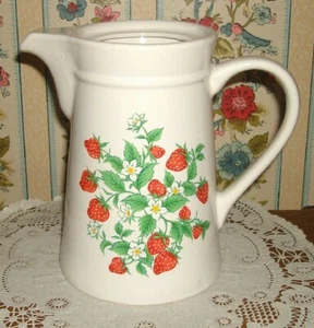 CAFETERA DE FRESA BLANCA CERÁMICA SIN TAPA 40 oz. DE COLECCIÓN - Imagen 1 de 6