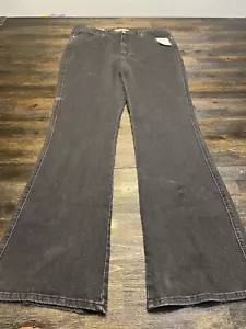 Signature Levi Strauss #110790 NEW Women High Rise Heritage Flared Jeans 12 - Picture 1 of 13
