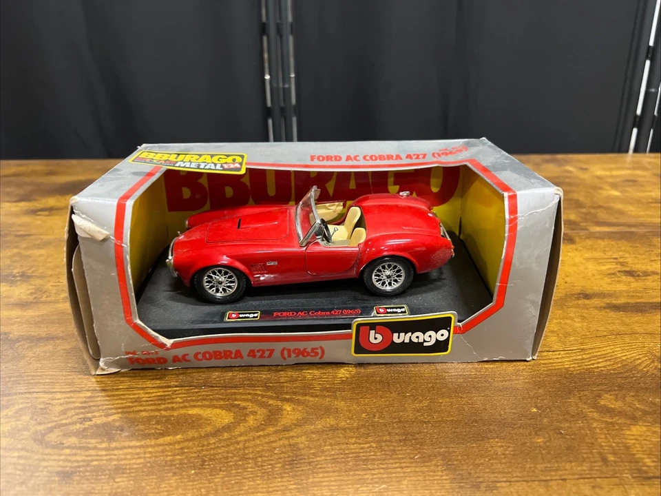 Ford AC Cobra diecast - Burago 1:24. Rojo. Excelente estado. Foto 1 de 1