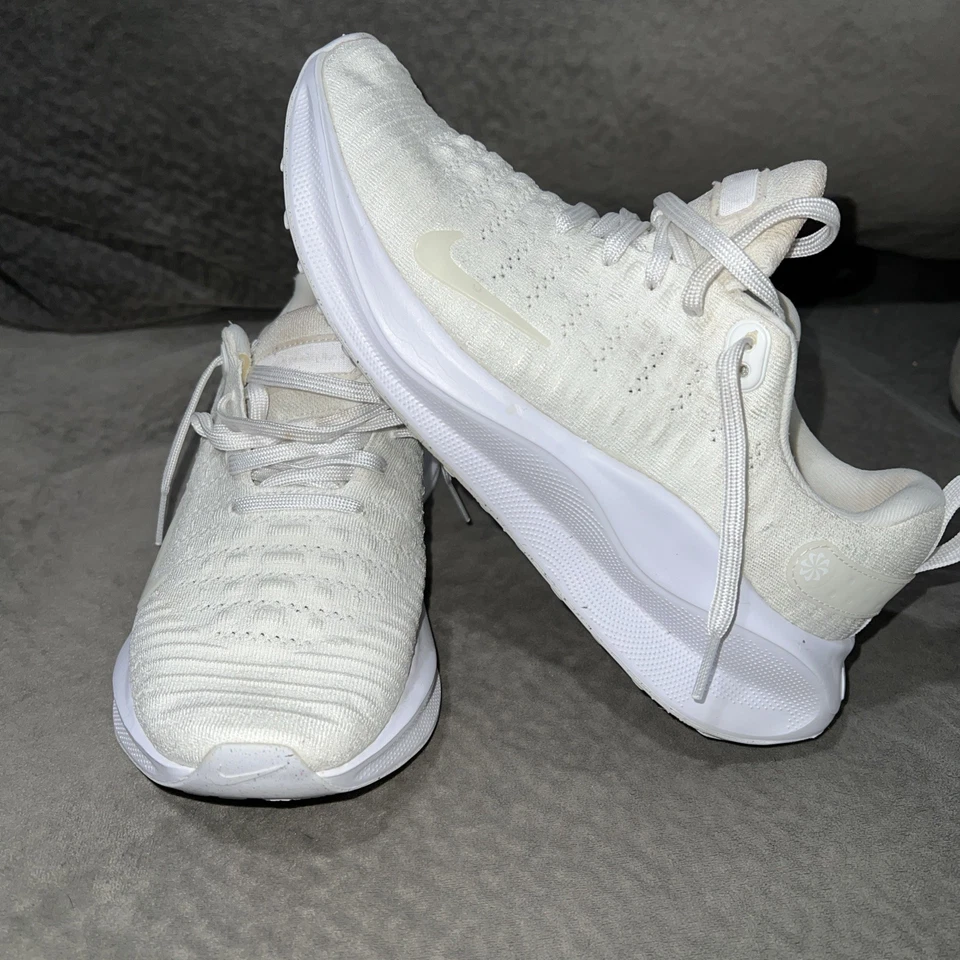 Nike ReactX Infinity Run 4 Triplo Branco Feminino Tamanho 6 - Imagem 1 de 4
