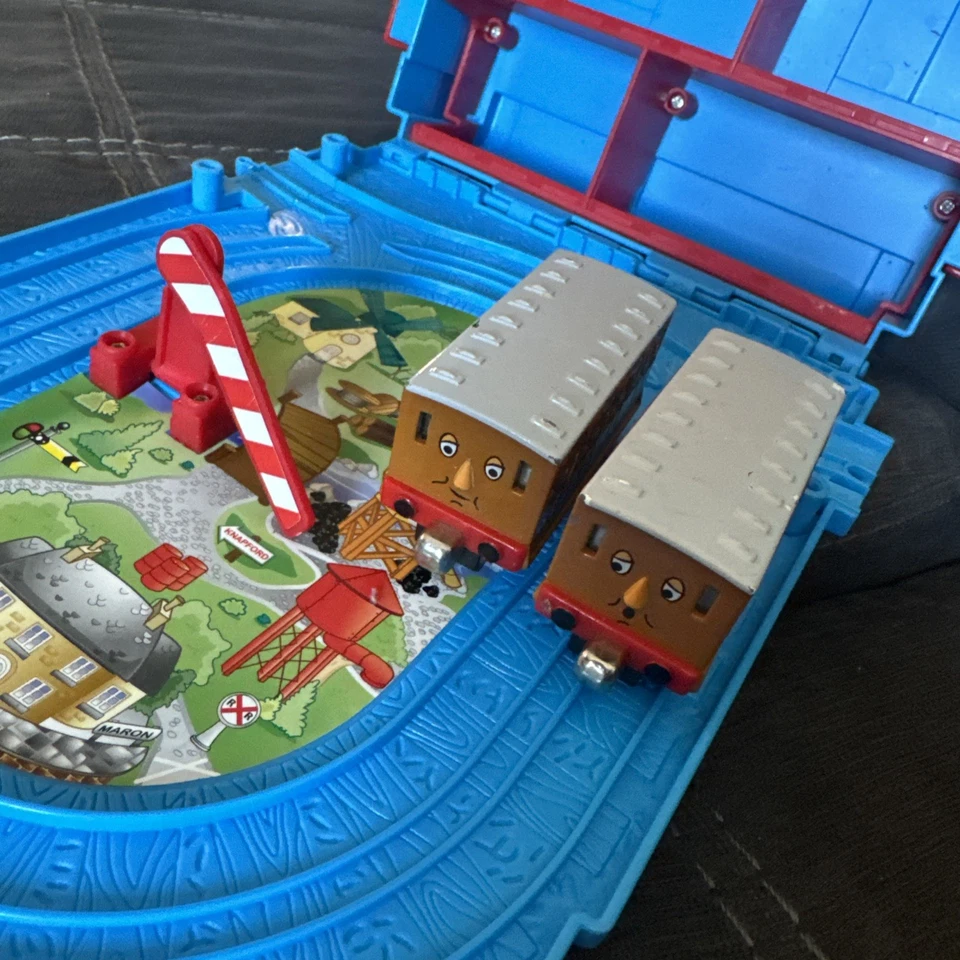 Thomas Take Along diecast Annie & Clarabel vagones de tren de pasajeros Foto 1 de 4