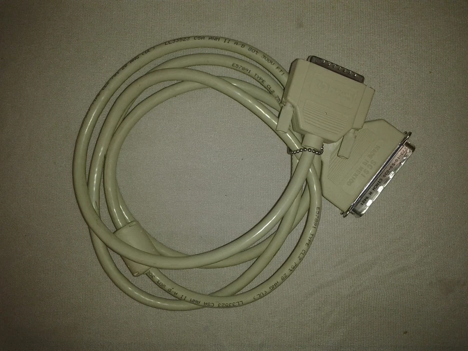 Hewlett Packard HP 8120-5517 SCSI Interface Cable 2m  - Image 1 of 1