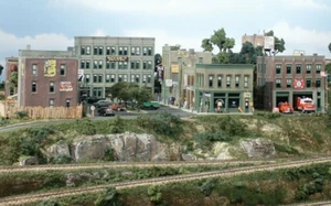 Woodland Scenics ~ New 2025 ~ HO Scale ~ River Pass Building Set #3 Kit ~ S1487 - Picture 1 of 2