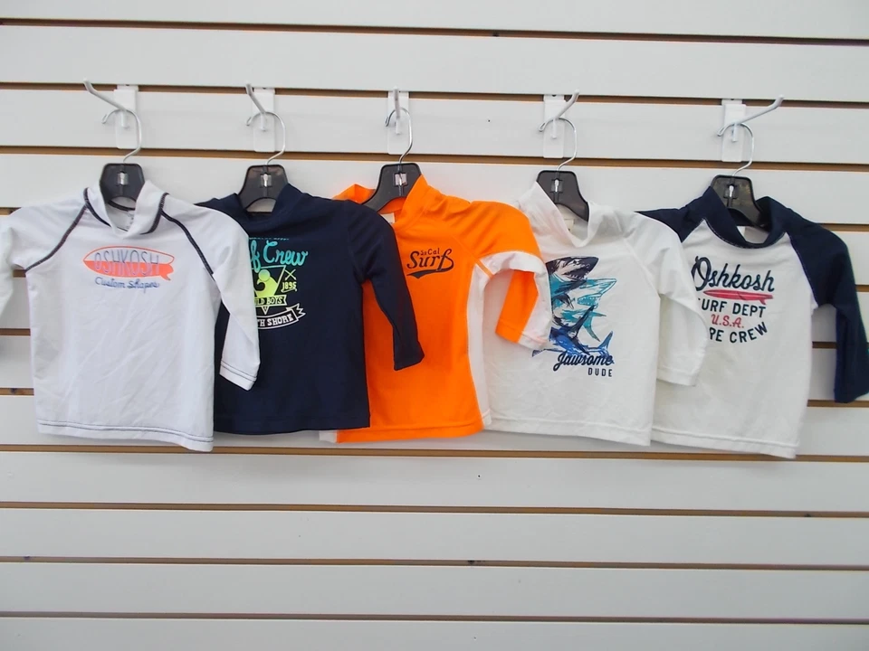 Camisas de natação infantis/meninos OshKosh B'gosh sortidas L/S tamanhos 9Mth, 18Mth e 5 - Imagem 1 de 1