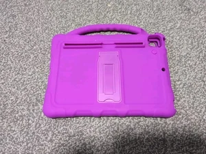 Ipad Universal Kids Silicone Cradle Case 10-11" -Goji- Pink. RRP £25 - Picture 1 of 2