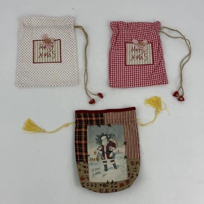 Лот из 4 тканевых многоразовых рождественских подарочных сумок ручной работы с застежкой на шнурке - Изображение 1 из 4