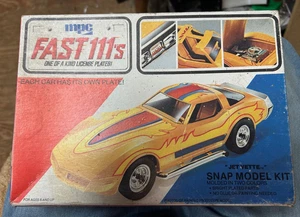MPC Fast 111's Jet Vette 1981 Snap Modellbausatz - Dachbodenfund - Bild 1 von 2
