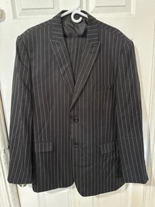 Stacy Adams Anzug Herren 46R Sakko 40R Hose schwarz Nadelstreifen 2-teilig Kerb Revers - Bild 1 von 17