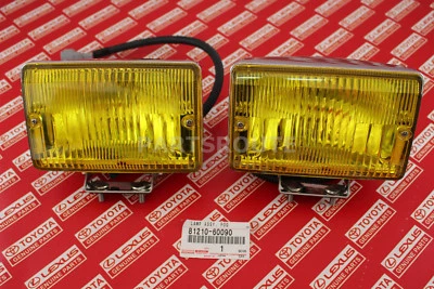 Toyota Land Cruiser 70 Series 1990-2006 OEM Genuine Fog Lights Lamps 81210-60090 - Image 1 of 4