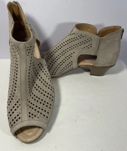 New! Earth KERI Taupe Nubuck Suede Perforated Peep Toe Booties 9.5 B - Picture 1 of 6