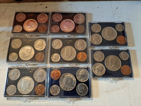 Lot 8 U.S. MINT COIN SETS - 1965,1966,1968,1969,1971,1972,1973,1974 Cover