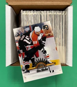 1997-98 LEAF HOCKEY BASE SET 1-147 - Picture 1 of 1