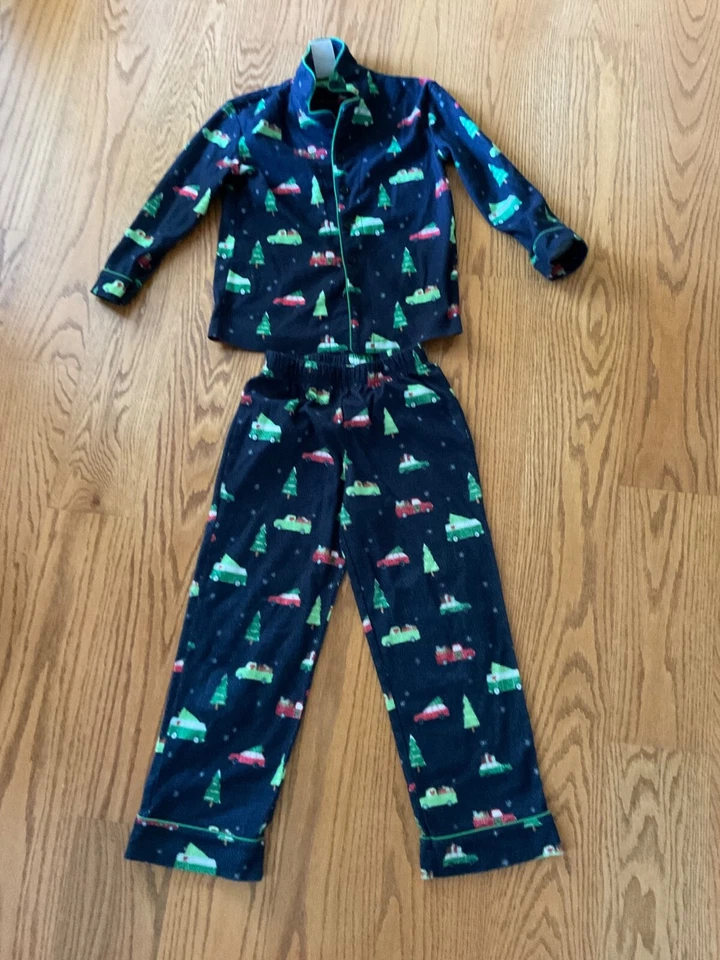 Праздничный пижамный набор Wondershop размер 6 — рождественские автомобили и елки, уютный хлопок  - Изображение 1 из 4