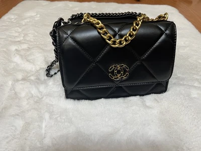 black new genuine chanel makeup vip gift bag crossbody - Image 1 of 4