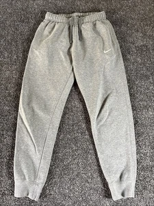 Nike Club Fleece Herren Training Jogginghose grau weiß Größe Small CJ1616-063 - Bild 1 von 6