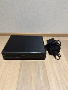 Defekt!!! XBOX ONE inklusive Ladekabel - Bild 1 von 4