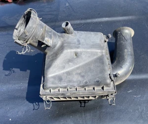 1996-97 Jaguar XJ6 VDP I6 4.0L Air Intake Filter Box CLEANER OEM USED NBB3500 - Picture 1 of 2