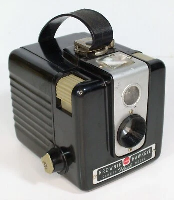 Cámara modelo flash película ojo de halcón Kodak Brownie para piezas reparación utilería de pantalla Foto 1 de 4