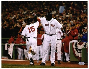 David Ortiz Signed 11x14 Photo (2007 World Series - Game 1 - 'Pedroia HR') PSA - Picture 1 of 3