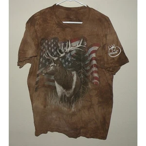 The Mountain Herren Large SS T-Shirt braun Batik Elch Flagge RMEF hergestellt in den USA - Bild 1 von 3