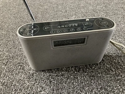 Radio Wecker Radiowecker TCM 234209 mit Netzteil funktioniert einwandfrei - Bild 1 von 4