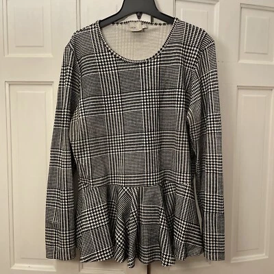 Blusa ASOS Curve preta branca espinha de peixe veludo manga longa peplum tamanho 16 - Imagem 1 de 4