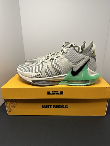 Taglia 10 Nike LeBron Witness 7 Flat Peltro come nuove