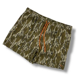 HUK 'Mossy Oak Bottomland Volley' Mens Shorts 2XL Camo Lined Swim Casual Stretch - Picture 1 of 12
