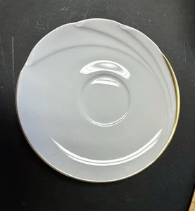 Hutschenreuther "Maxim's de Paris" bone china saucer - Picture 1 of 3