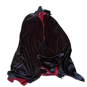 Vintage Vampir Cape Kostüm Verkleidung Marke Halloween ohne Ärmel Gewand schwarz rot - Bild 1 von 6