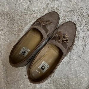 Bruno Magli Newport Peitschennaht grau braun Wildleder Quaste Halbschuhe Größe 11,5 M - Bild 1 von 7