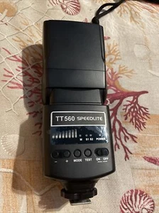 Neewer® TT560 Flash Speedlite per Canon Nikon Sony Panasonic - Foto 1 di 4