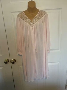Vintage Miss Elaine Pink Nightgown with Lace Detail Size L - Picture 1 of 9
