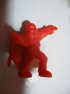 MATCHBOX panini Monster In My Pocket  n° 38 THE PHANTOM red rouge - Imagen 1 de 1