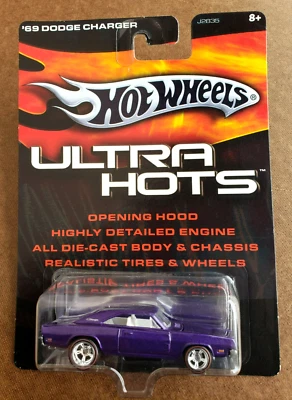 Dodge Charger Hot Wheels 69 2006 púrpura metálico Ultra Hots variación Redline RR Foto 1 de 4