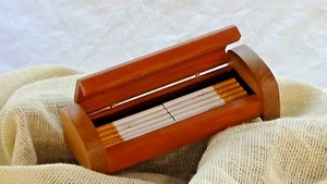 Caja de bolígrafos de madera ejecutiva contemporánea de escritorio, cerezo y nogal oscuro - Imagen 1 de 5