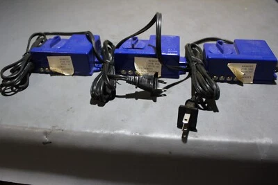 Life-Like DC Hobby Transformer 390-J 3 Power Pack Controllers - Image 1 of 4
