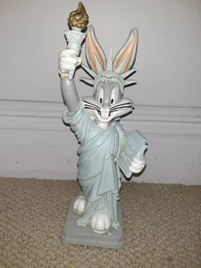 Warner Bros Store Bugs Bunny Statue - official souvenir Statue of Liberty -rare - Picture 1 of 6