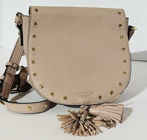 Victoria's Secret Pink Umhängetasche/Tasche mit goldenen Nieten und verstellbarem Riemen - Bild 1 von 5