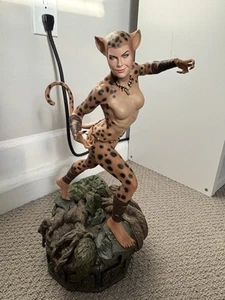 Sideshow Cheetah Statue Exclusive/ Not Exclusive - Picture 1 of 17