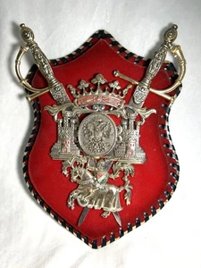 Vintage Coat of Arms Crest Red and Gold Plaque - Picture 1 of 3