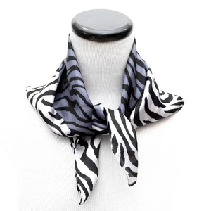 Elaine Gold For Collection XIIX LTD Seidentuch mit Zebramuster - Bild 1 von 9