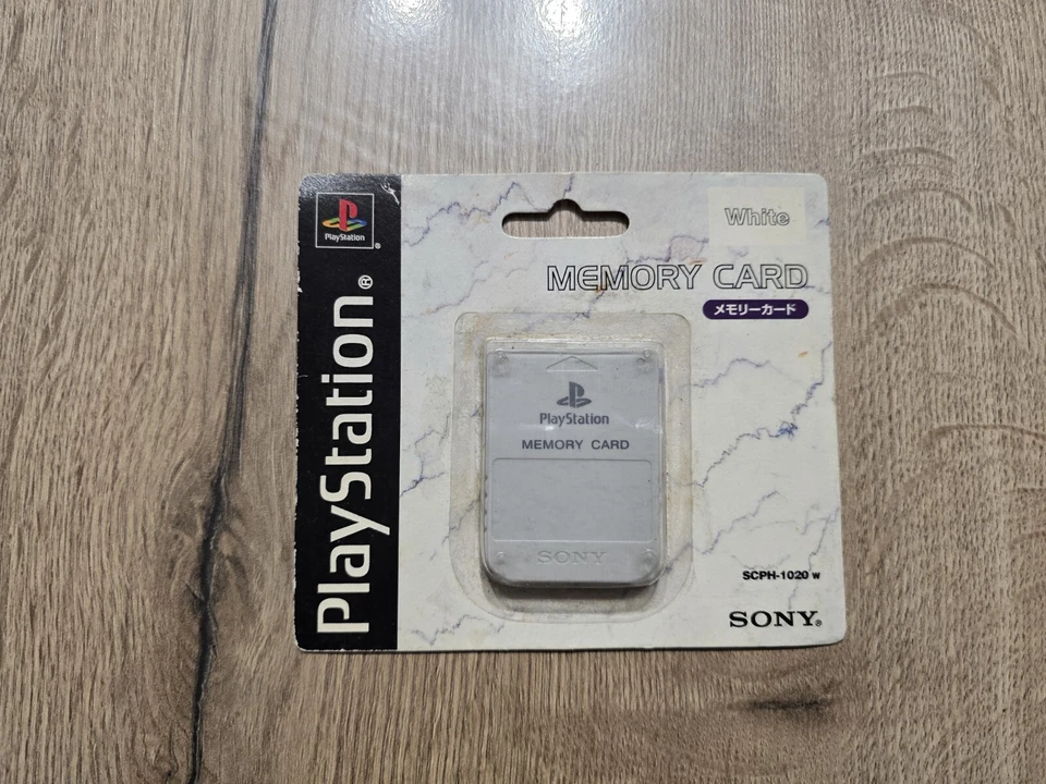 Sony SCPH-1020 1MB Memory Card - White - Immagine 1 di 1