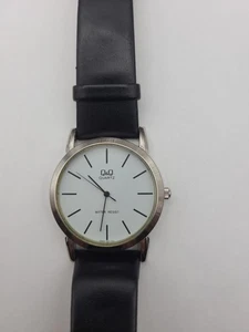 Mens QQ Casual Black Case White Dial Black Band Analog Watch New Battery Working - Picture 1 of 12