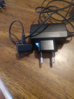 Оригинальное зарядное устройство Sony Ericsson CST-61, европейская вилка - Изображение 1 из 4