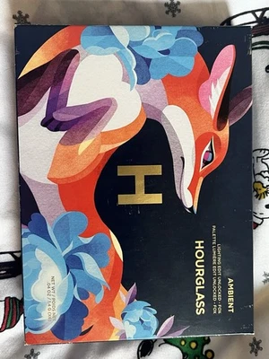 Hourglass Ambient Lighting Powder Palette Fox Holiday Limited Edition NEW IN BOX - Image 1 of 4