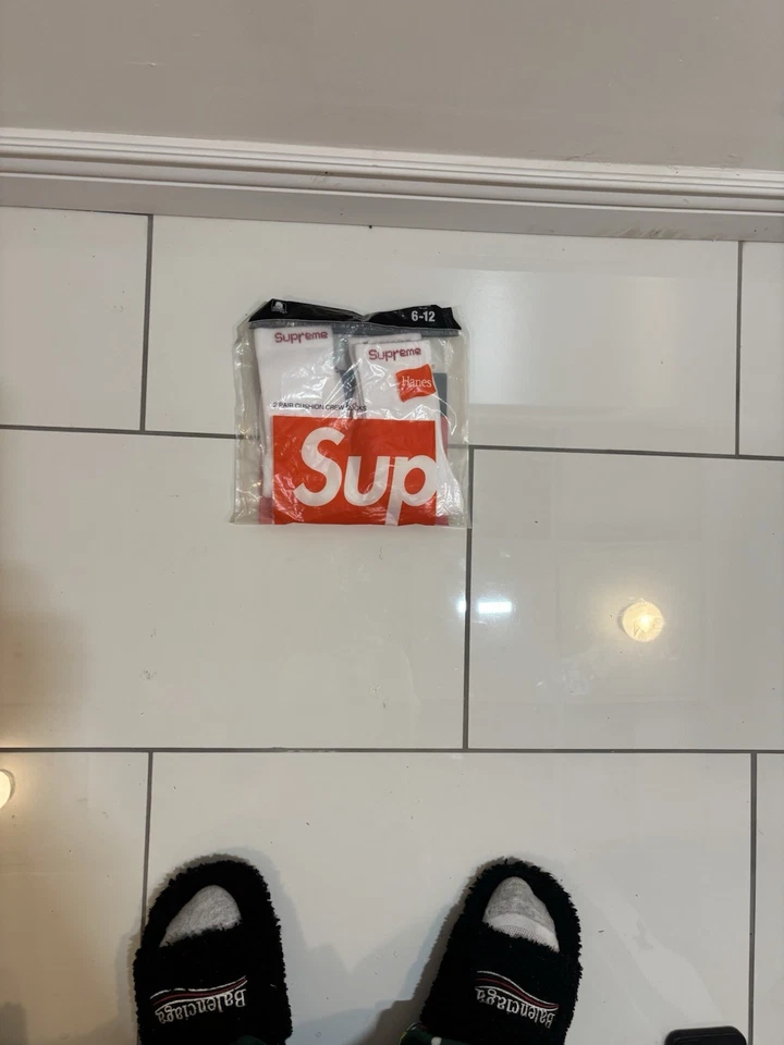 Calcetines Supreme Negros Impecables Envío Rápido Paquete de 2 Pares 4 Nuevos Foto 1 de 1